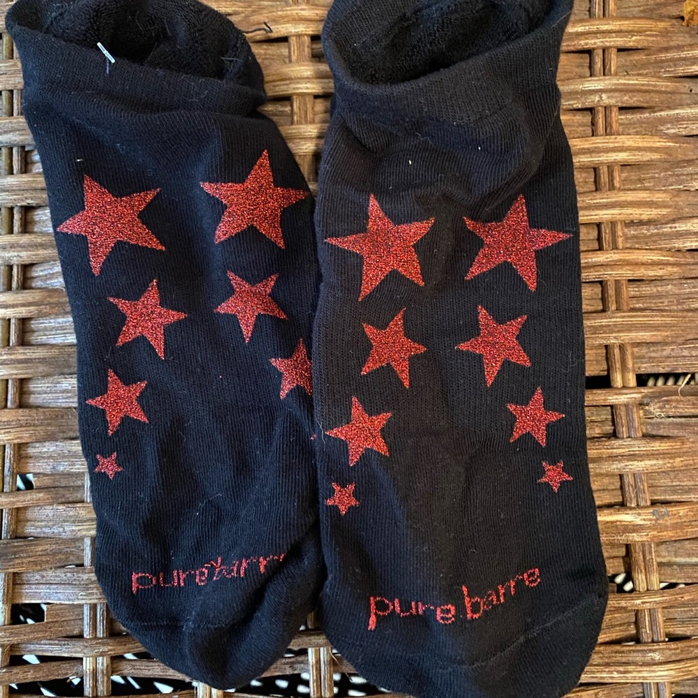 Red star print pure barre sticky socks